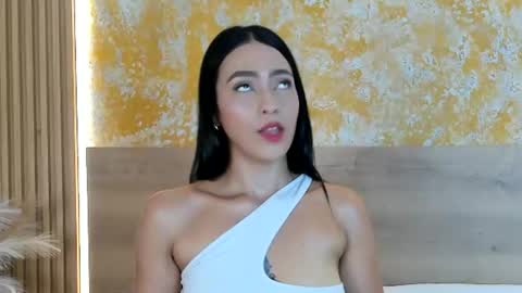 Camila Red online show from July 7, 6:47 am