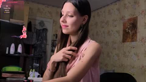 Lisa Salivan online show from November 7, 10:40 am