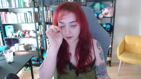 Claire online show from April 17, 9:50 pm