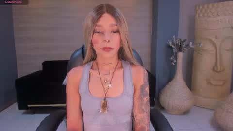 Claire Dawson online show from April 5, 10:51 pm