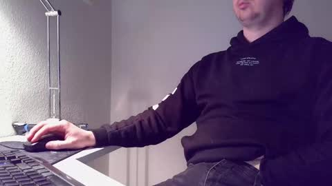 clamshive7 online show from March 22, 7:51 pm