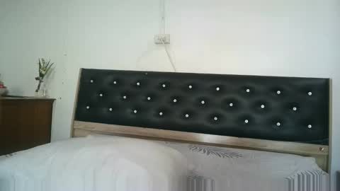 claralafontaine online show from April 20, 2:14 am