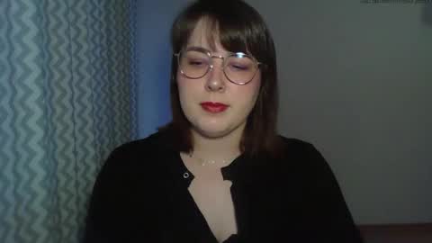 Clara online show from May 4, 5:52 pm