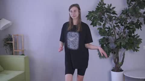 Sara online show from May 29, 7:17 am