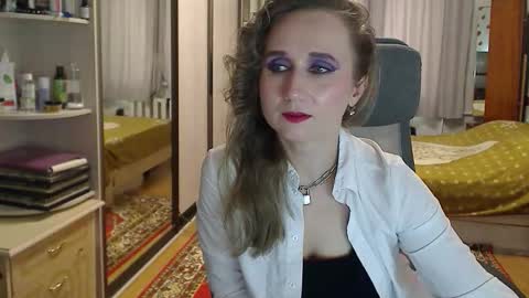 classyinna online show from September 17, 8:29 am