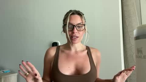 claudia_loves_u online show from December 14, 6:03 pm