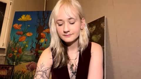Snapshot of clementinehollner chatting on October 15, 5:47 pm Jenny online show from October 15, 5:47 pm