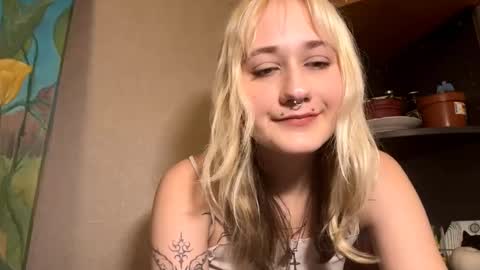 Snapshot of clementinehollner chatting on October 8, 6:58 pm Jenny online show from October 8, 6:58 pm