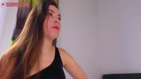 Cleopatra online show from October 22, 9:45 am