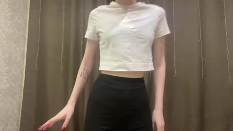 Cleo online show from April 9, 6:13 pm