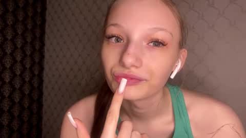 Cleo online show from February 13, 9:18 pm