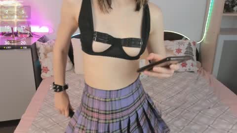 Cleo online show from January 8, 9:00 am