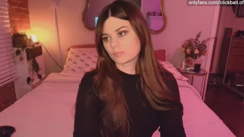 clickbait_ online show from February 1, 7:49 am