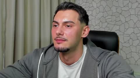 ClintMasterss online show from April 5, 6:54 am