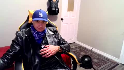 chad online show from December 13, 7:15 am