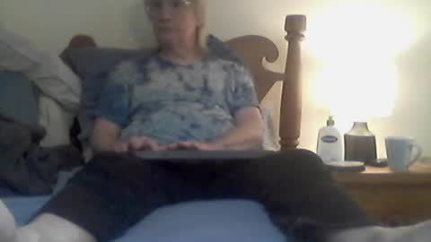 clitboy658752 online show from July 26, 6:16 pm