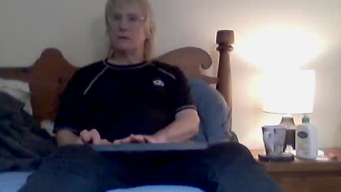 clitboy658752 online show from July 17, 5:15 pm