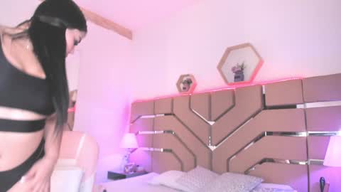 Snapshot of cloe_cifuentes chatting on January 26, 2:30 pm Cloe Online de 600 a 1400 online show from January 26, 2:30 pm