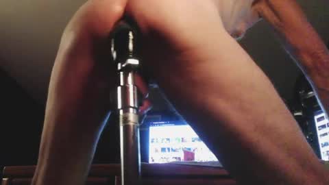 closettweekfreak online show from July 13, 5:22 am