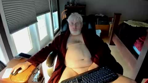 cloudalert62 online show from April 15, 3:59 pm