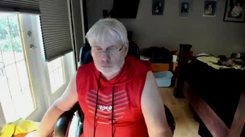 cloudalert62 online show from August 9, 1:49 pm