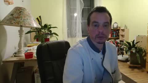 Snapshot of clouplefun chatting on January 7, 4:50 am clouplefun online show from January 7, 4:50 am