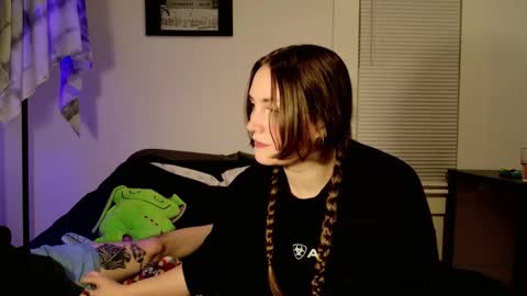 Clover online show from November 25, 5:06 am