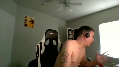 Master Bates online show from March 2, 10:16 pm