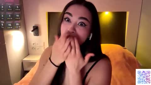 Yumi online show from March 27, 11:28 pm