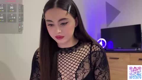 Yumi online show from February 23, 7:27 pm