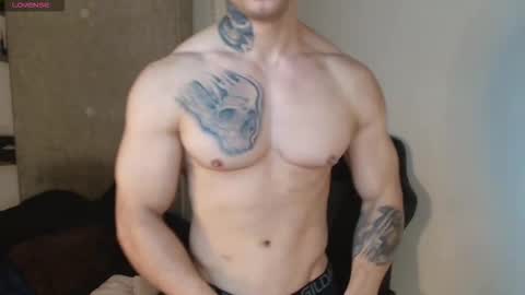 colombianmuscle8 online show from October 25, 4:18 pm