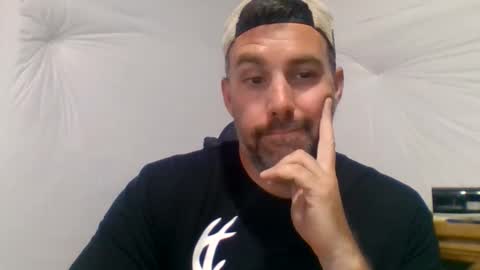 Just me online show from April 17, 8:11 pm