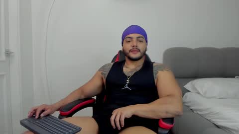 Jhoan online show from February 2, 12:30 am