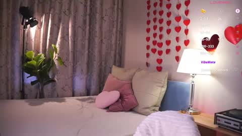 Audrey online show from February 15, 1:54 pm