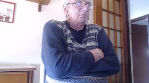 comemivuoi2 online show from February 5, 8:29 am