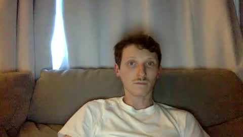 cominlive online show from March 22, 11:09 pm