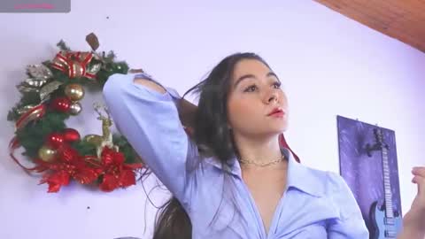 comoculo34 online show from December 17, 3:41 pm