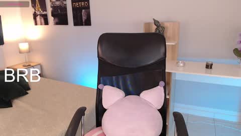 Connie online show from January 29, 7:32 pm