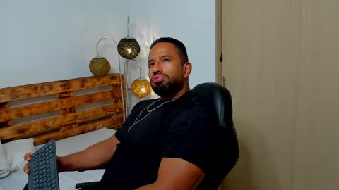 Connor Jackson online show from April 22, 2:52 am