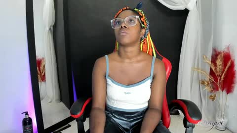 Nilo Solem online show from April 19, 4:35 am