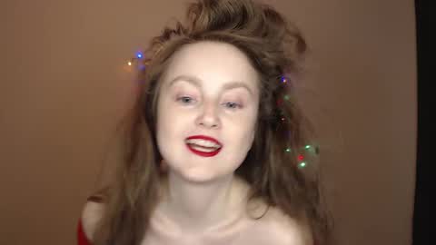 Amber online show from November 2, 7:25 pm