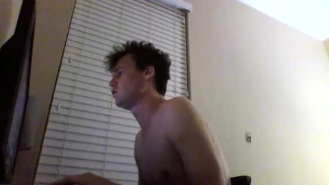 cooldude122222 online show from February 20, 3:12 am