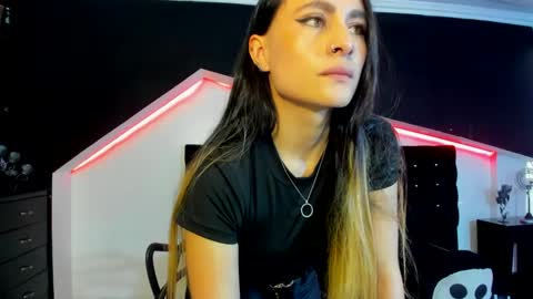 Coral  online show from March 8, 1:03 pm