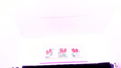Snapshot of coralinejoness chatting on February 26, 1:11 pm Juana Michelle 3 online show from February 26, 1:11 pm