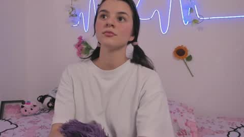 Coraline uwu     Bienvenidos al dulce mundo de Coraline    Hola amores soy Coraline  Una chica  tierna juguetona online show from July 14, 2:05 am