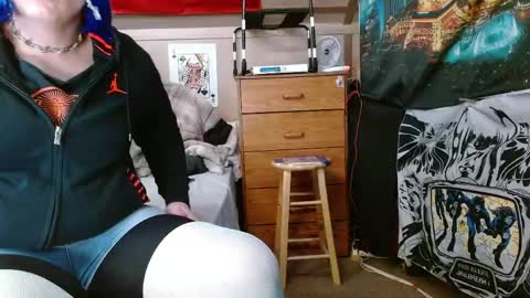 cosmicjones88 online show from April 21, 11:06 am