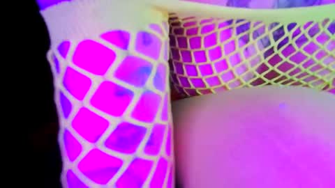 IG heymickymonro yes i have an account now online show from February 2, 2:48 am