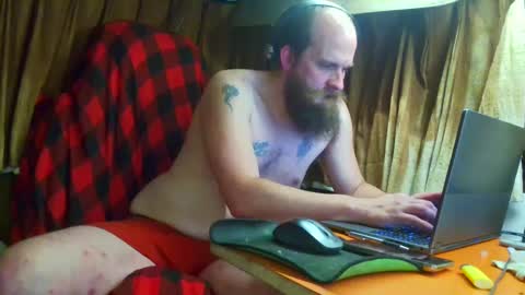 Alaskawildcouple online show from September 18, 1:48 pm