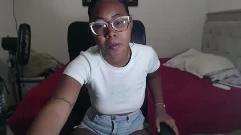 couple_hot0240129 online show from January 16, 7:01 pm