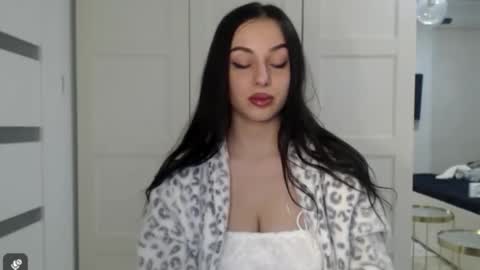 Courtney online show from February 11, 7:07 pm